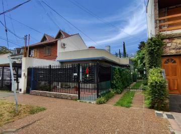 PH de 3 ambientes, La Matanza · PH Al Frente en Pleno Centro de Ramos Mejia