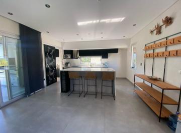 Casa · 145m² · 5 Ambientes · 1 Cochera · Casa en Canning - 5 Ambientes: Oportunidad Toma Autos en Parte de Pago