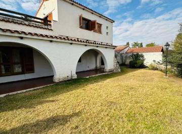 Casa de 4 ambientes, Córdoba · B° Urca - 3 Dorm. - Consultas Al