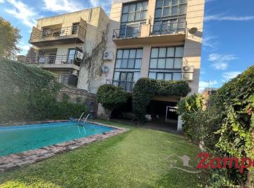 Jardín y pileta · Departamento, Loft 2 Amb., Cochera y Pileta