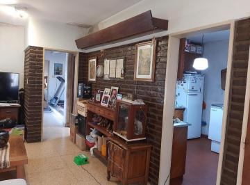 PH · 73m² · 3 Ambientes · PH en Venta - 2 Dorm. 1 Baño - 130 m² - Lanús Este