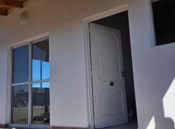 Casa · 68m² · 3 Ambientes · 1 Cochera · Casa en Virrey del Pino