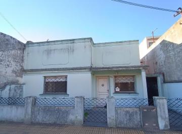Casa · 265m² · 3 Ambientes · Casa en Lanús Oeste