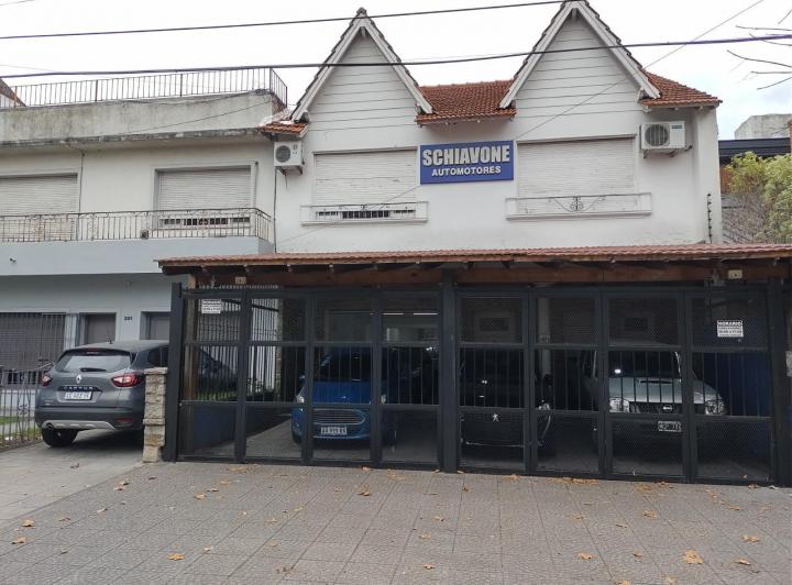 Local comercial · 300m² · 5 Ambientes · 10 Cocheras