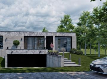 Casa · 198m² · 4 Ambientes · 2 Cocheras · Venta de Casa en Pozo Barrio Privado - Los Canales de Plottier