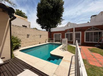 Casa de 5 ambientes, Morón · Chalet 5 Ambientes C/gran Lote