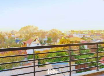 Departamento · 91m² · 4 Ambientes · 1 Cochera · Departamento de Categoría en Venta
