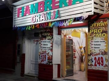 Local comercial , San Clemente del Tuyú · Local Sobre La Peatonal