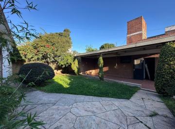 Casa de 11 ambientes, Córdoba · Impresionante Casa a m de Mujer Urbana!