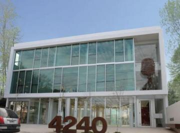 Local comercial · 150m² · 4 Ambientes · 1 Cochera · Local Comercial a La Venta en Pleno Cerro de Las Rosas