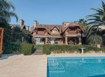 Casa · 400m² · 6 Ambientes · 5 Cocheras · Casa en Baario Nautico Bahia del Sol con Amarra