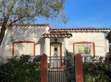 Casa · 55m² · 4 Ambientes · 1 Cochera · Casa en Alquiler en Llavallol, Lomas de Zamora, G. B. a. Zona Sur