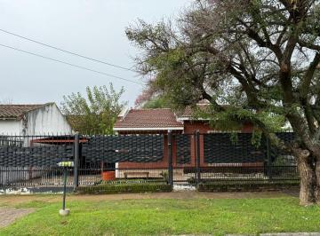 Casa · 100m² · 4 Ambientes · 2 Cocheras · Casa en Venta Los Troncos del Talar, Tigre