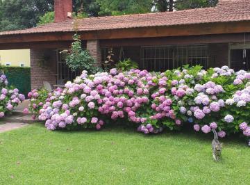 Casa · 130m² · 5 Ambientes · 3 Cocheras · Venta Casa 4 Ambientes en Parque Leloir