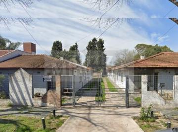 Casa · 60m² · 3 Ambientes · 1 Cochera · Casa Chalet en Alquiler en Luis Guillón, Esteban Echeverría, G. B. a. Zona Sur