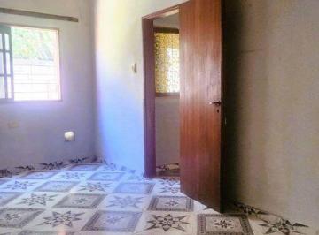 PH · 50m² · 2 Ambientes · 1 Cochera · PH en Alquiler por Pasillo con Verde