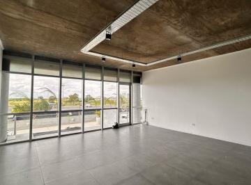 Oficina comercial · 70m² · Moderna Oficina de 70 M3 con Amplia Terraza Vista a Autopista