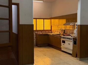 Casa · 156m² · 3 Ambientes · 1 Cochera · Venta Casa. Alta Córdoba. Apto Crédito