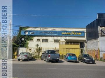 Bodega-Galpón · 635m² · 2 Ambientes · Deposito Comercial Sobre Av de de 755 m² Cub.