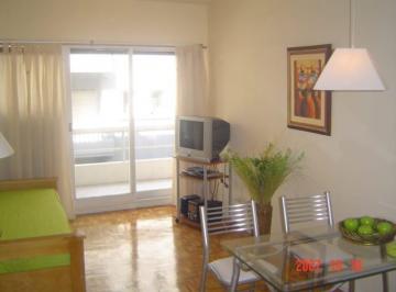 Departamento de 2 ambientes, Barrio Norte · Excelente 2amb. Balcón Al Frente y Patio