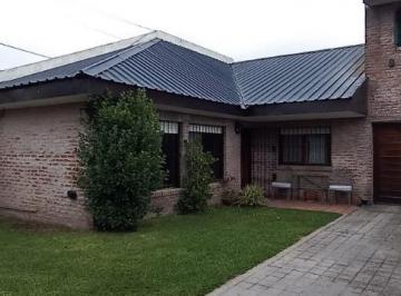 Casa de 4 ambientes, Mar del Plata · Chalet Para Disfrutar Vivir en Zona Caisamar