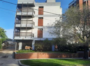 Departamento de 4 ambientes, Villa Gesell · Amplio Departamento Zona Centro Todos Los Servicios