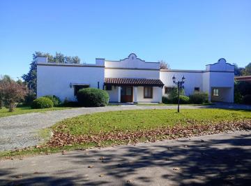 Casa de 6 ambientes, Pilar · Altos de Manzanares