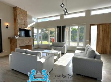 Casa de 5 ambientes, Costa Esmeralda · Venta Estrená Esta Moderna Casa Costa Esmeralda – Piscina Gas Natural