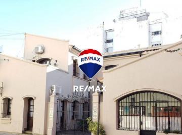 Casa · 325m² · 8 Ambientes · Casa 6 Dorm. Venta Microcentro