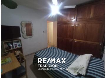 Departamento · 65m² · 4 Ambientes · 1 Cochera · Depart 3 Dormi + Cochera, Venta m. T. de Alvear 300