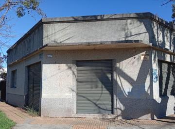 Casa · 280m² · 3 Ambientes · 1 Cochera · Casa en Venta a Remodelar con Local Al Frente y Cochera, en Berazategui Apto Crédito