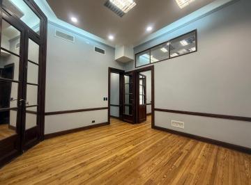 Oficina comercial · 125m² · 5 Ambientes · Departamento U Oficina en Microcentro