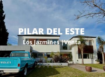 Casa · 338m² · 8 Ambientes · 2 Cocheras · Casa en Pilar del Este, Los Jazmines