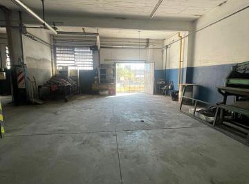 Bodega-Galpón · 1771m² · Se Alquila Espacio Industrial/ Comercial de 1.771 m² en 3 Plantas, Lanús Oeste