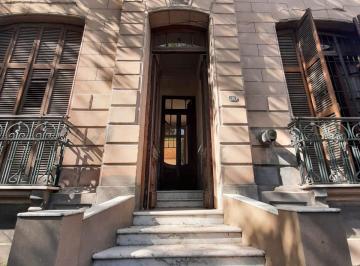 Casa , Ciudad de Mendoza · Vórtice Inmobiliaria Vende Casa en Av Emilio Civit, Mendoza
