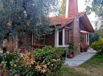 Casa de 5 ambientes, Maipú · Casa en Venta con 3600 m² de Terreno