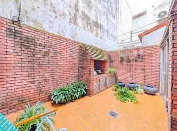 Departamento · 61m² · 4 Ambientes · Departamento a La Venta Planta Baja Sobre Calle Oroño