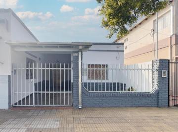 PH · 84m² · 3 Ambientes · 1 Cochera · Casa Tipo PH - 3 Ambientes - Merlo Sur