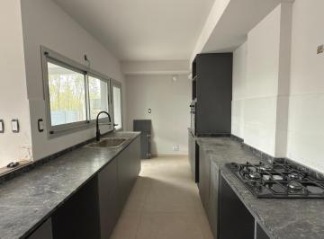 Departamento · 103m² · 4 Ambientes · 1 Cochera · Venta Depto 3 Dorm 3 Baños - Seguridad - Villa Belgrano - Terminado!