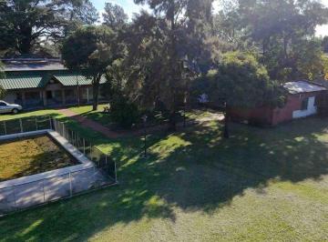 Quinta vacacional · 445m² · 3 Dormitorios · Quinta Venta Monte Grande con Salon de Fiesta