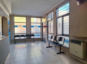 Local comercial · 143m² · Venta Local Casa 5 Amb Financia Lujan Comercial