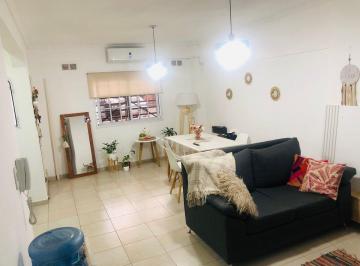 Departamento · 71m² · 2 Ambientes · 1 Cochera · Departamento en Venta I. Casanova 2 Amb. y Cochera