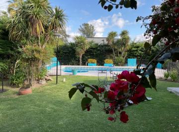 Casa · 280m² · 5 Ambientes · 2 Cocheras · Venta Casa Village del Parque con Pileta 4 Dorm