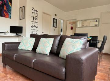 Departamento · 61m² · 3 Ambientes · 1 Cochera · Hermoso Departamento de 3 Ambientes Al Frente