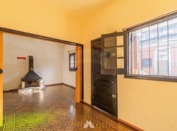Casa · 88m² · 4 Ambientes · 1 Cochera · Venta en Centro de Pando Casa de 2 Dorm.