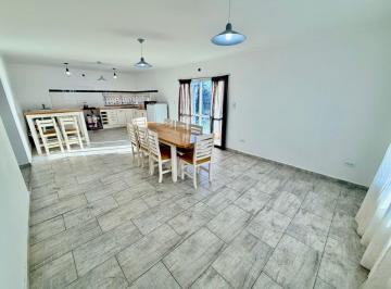 Casa de 4 ambientes, Tornquist · Venta - Saldungaray - Tornquinst U$55.000