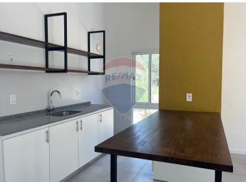Casa · 82m² · 3 Ambientes · 1 Cochera · Venta de Casa 2 Dorm. en El Pinar