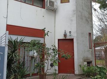 PH · 95m² · 4 Ambientes · Casa 4amb Venta Hurlingham Barrio Cartero Permuta