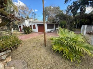 Casa · 96m² · 4 Ambientes · 2 Cocheras · Se Vende Casa Quinta a Refaccionar a 100 m del Rio