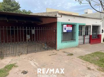 Casa · 231m² · 6 Ambientes · 1 Cochera · Vivienda Familiar con Local Comercial en Venta